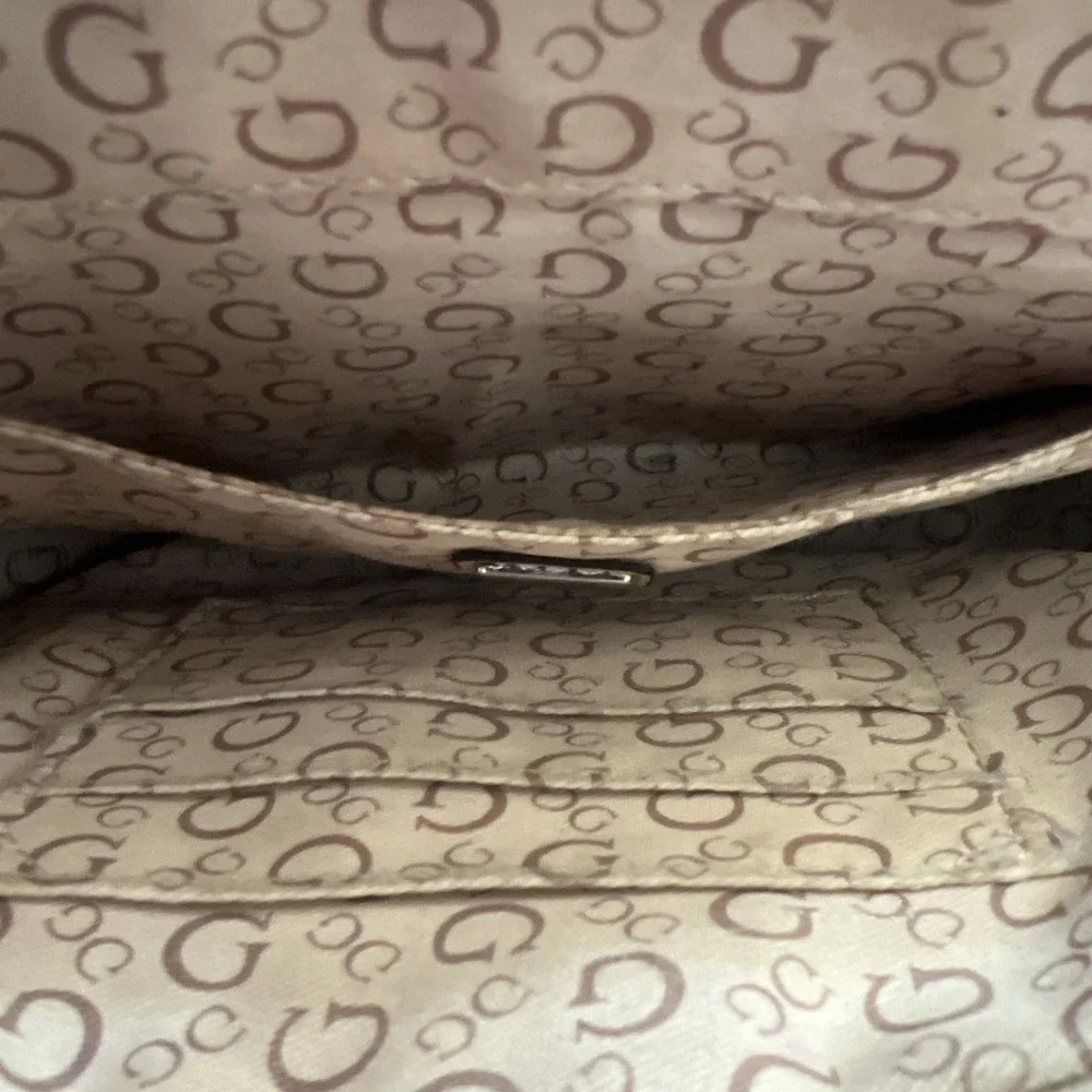 GUESS Los Angeles Black Monogram Logo Cosmetic Bag / Wristlet Clutch